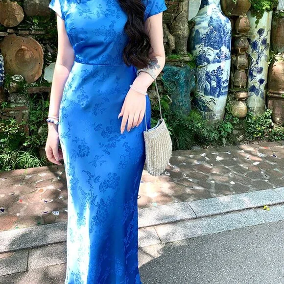 Blue Elegant Dress (Qi Pao) - Picture 1 of 3